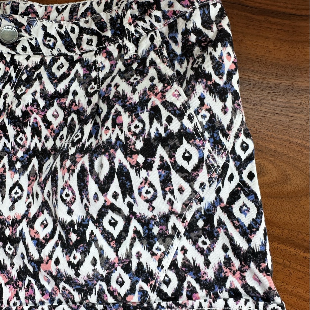 Lole Shorts, Black / White Geometric Print, Women's 4 - Picture 8 of 8
